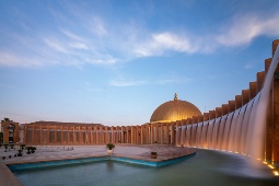 O Palácio de Congressos e Exposições de Sevilha é um dos principais espaços na Andaluzia para o desenvolvimento de eventos FIBES MICE © O Palácio de Congressos e Exposições de Sevilha é um dos principais espaços na Andaluzia para o desenvolvimento de eventos FIBES MICE ©