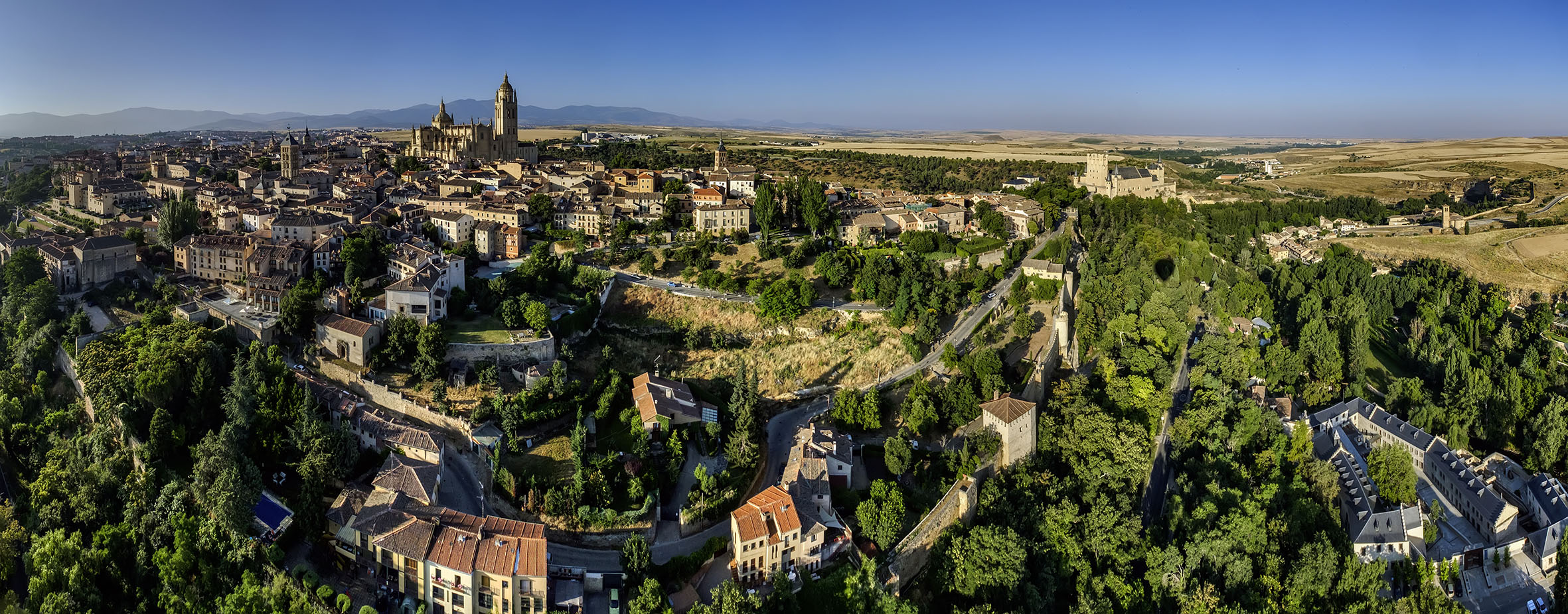 Segovia com Alma oferece visitas guiadas para descobrir o património religioso e as tradições da cidade © Turismo de Segovia | turismodesegovia.com Segovia com Alma oferece visitas guiadas para descobrir o património religioso e as tradições da cidade © Turismo de Segovia | turismodesegovia.com